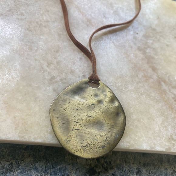 🎈Sale 🎈2 for $10 minimalist simple gold (color) metal hammered disc necklace - Picture 8 of 9